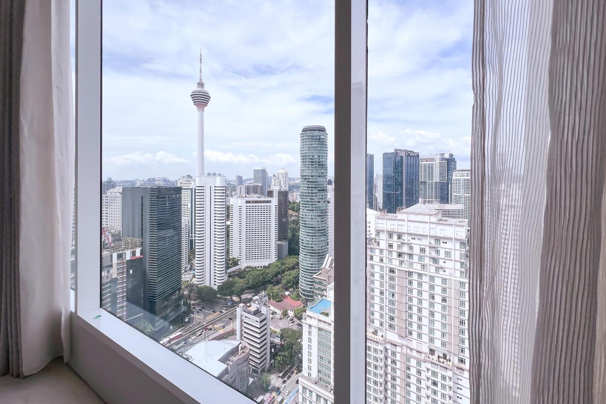 Soho Suites Klcc By Guesthouse Kuala Lumpur Esterno foto