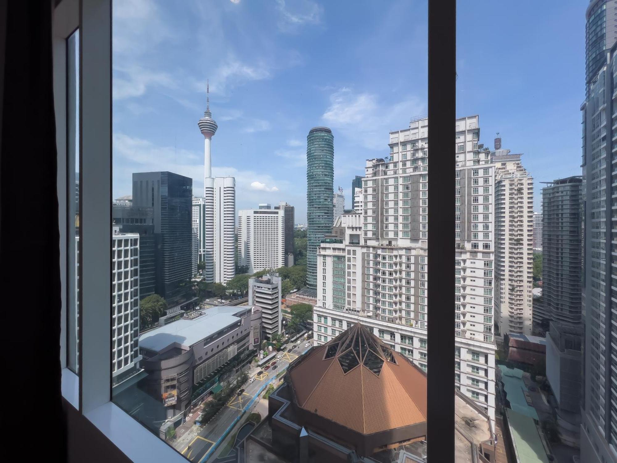 Soho Suites Klcc By Guesthouse Kuala Lumpur Esterno foto